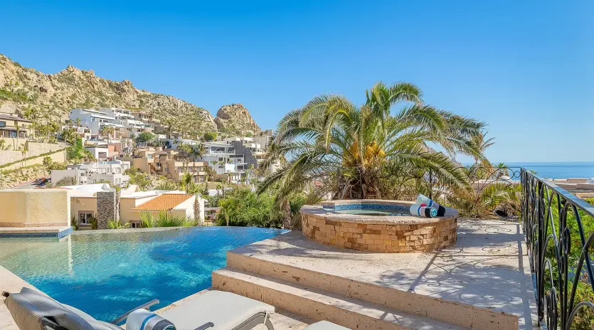 6 sunrise villa