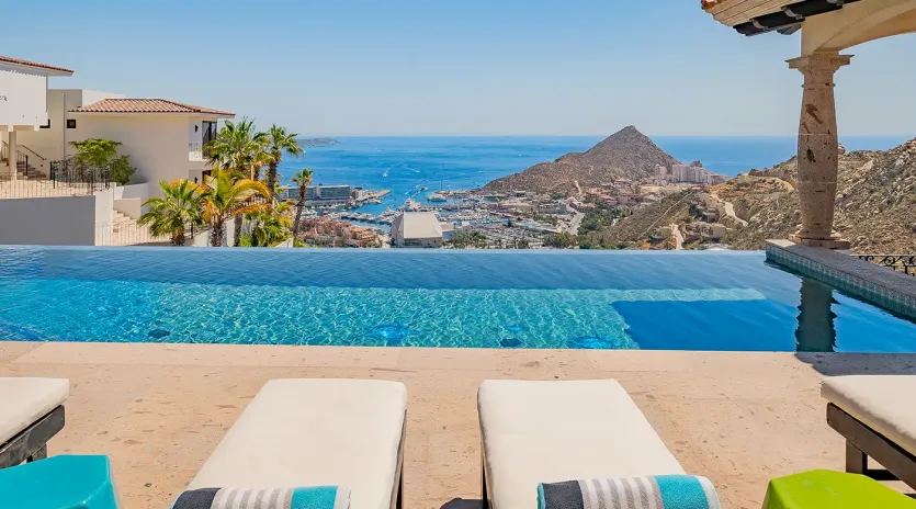 6 villa estrella pool 8