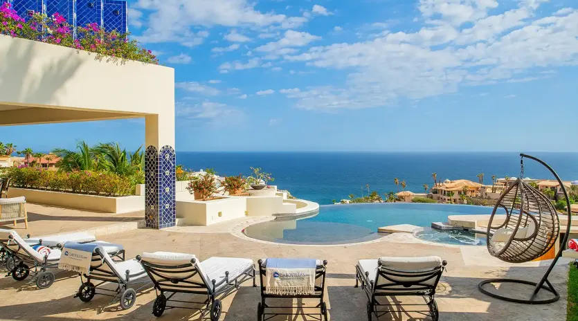 7 villa perla pool1