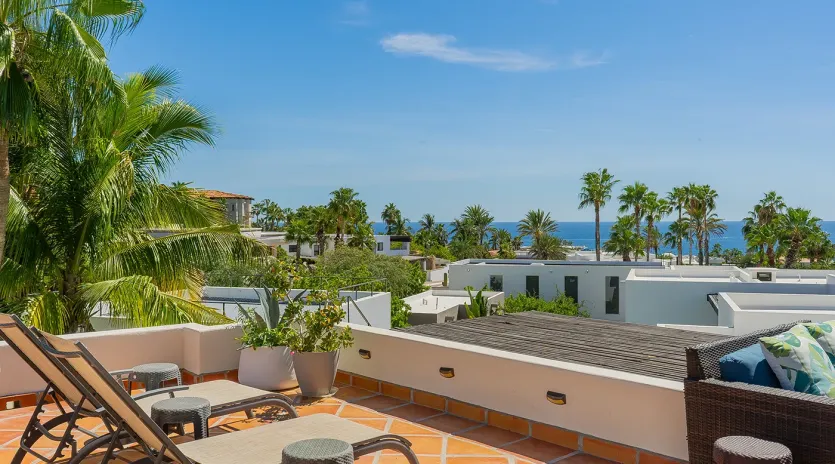 9 casa margarita 2025 balcony