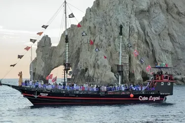 tours cabo legend pirate ship maintrigger