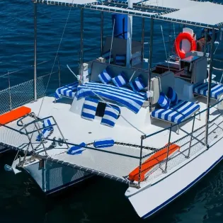 13 35 ftseaamoretrimarandeck