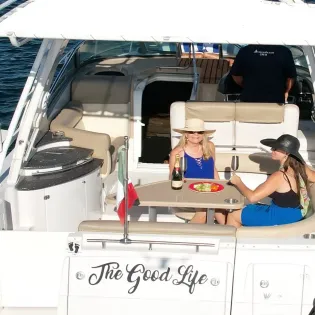 9 35  thegoodlifeyachtcockpit