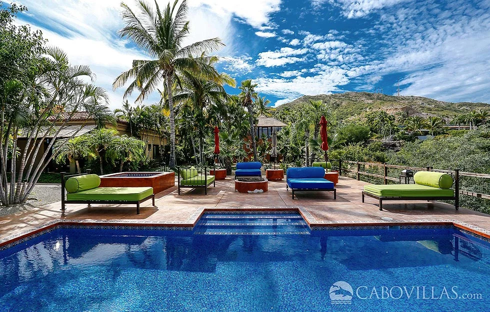 Surfing trips in Los Cabos Mexico	