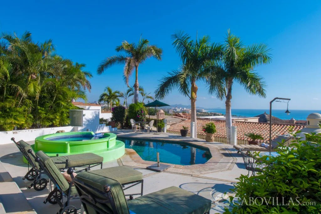 Surfing vacation rentals in Los Cabos Mexico	