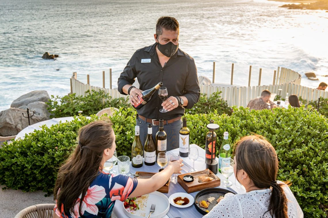 Gourmet ocean view dining in Cabo San Lucas at Sunset Monalisa	