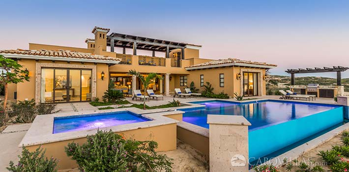 Luxury private accommodations at the Diamante in Cabo San Lucas, Mexico perfect for golf lovers	