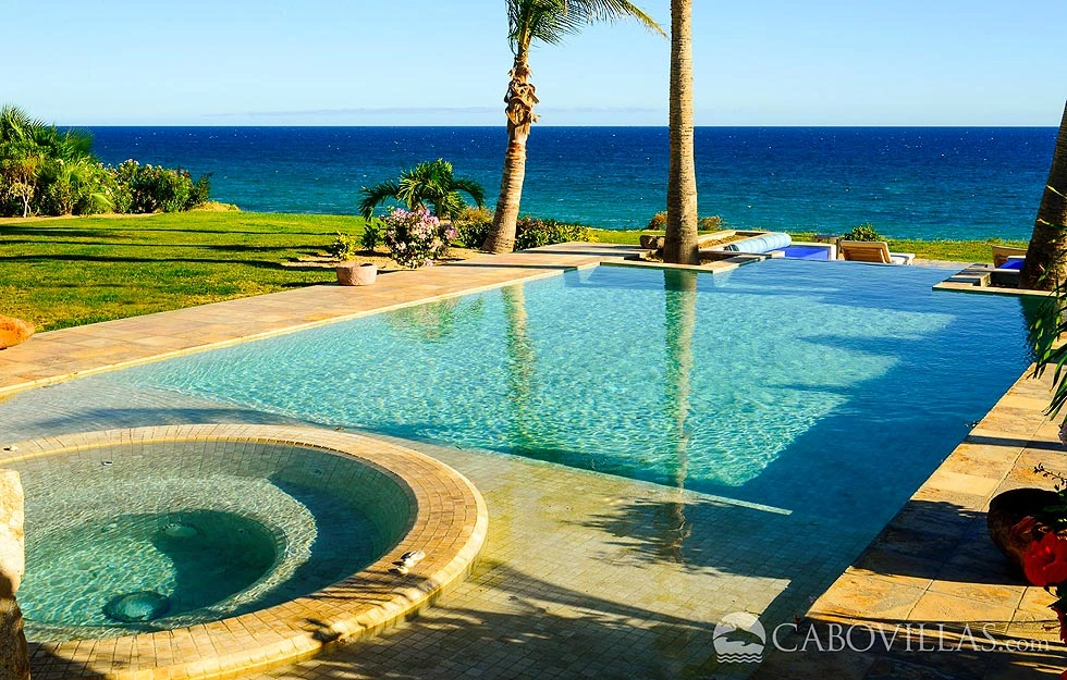 Luxury vacation rentals in Los Cabos Mexico	