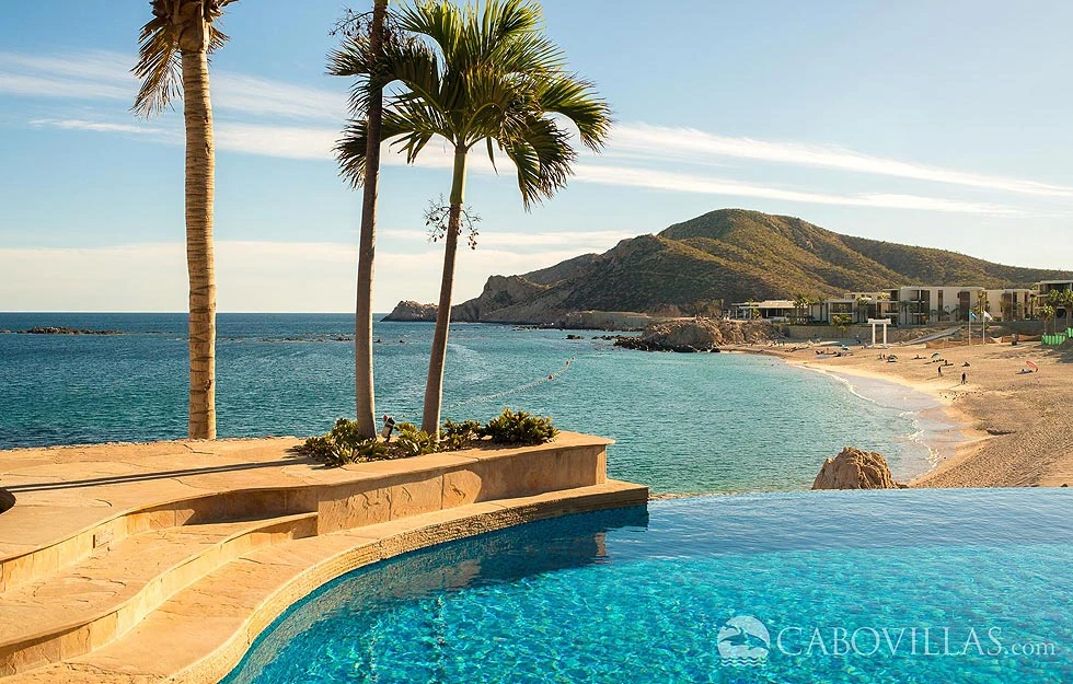 Beachfront luxury Family Friendly Vacation rentals in Cabo San Lucas Mexico on Chileno Bay	