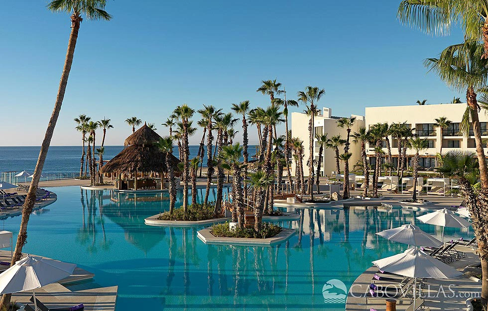 Luxury beachfront all-inclusive resort vacation in Los Cabos Mexico	