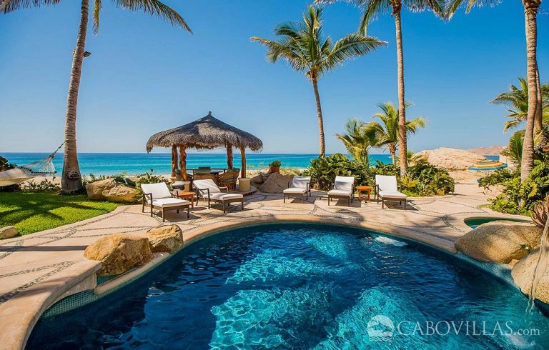 Villa las Rocas is a breathtaking luxury beachfront vacation rental in Los Cabos Mexico	
