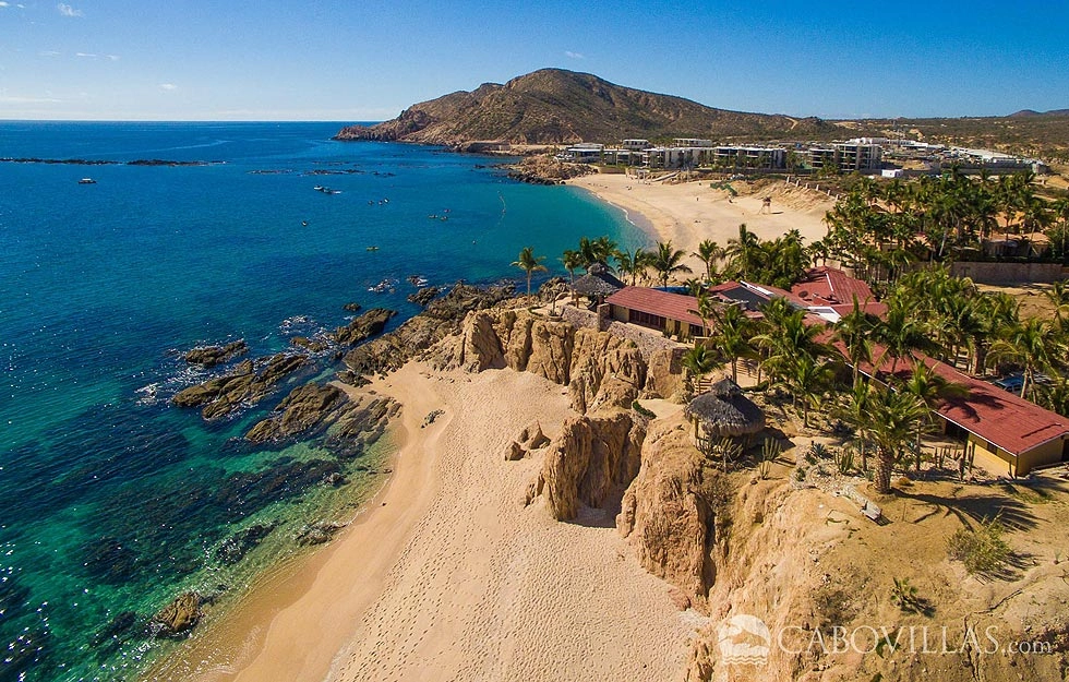 Beachfront Luxury vacation villa rentals in Cabo San Lucas Mexico with unique amenities	