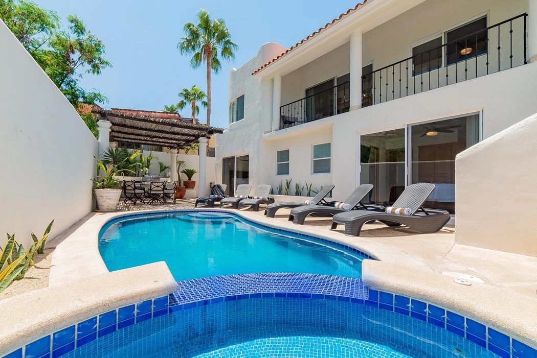 Family friendly vacation rentals in Cabo San Lucas Mexico	