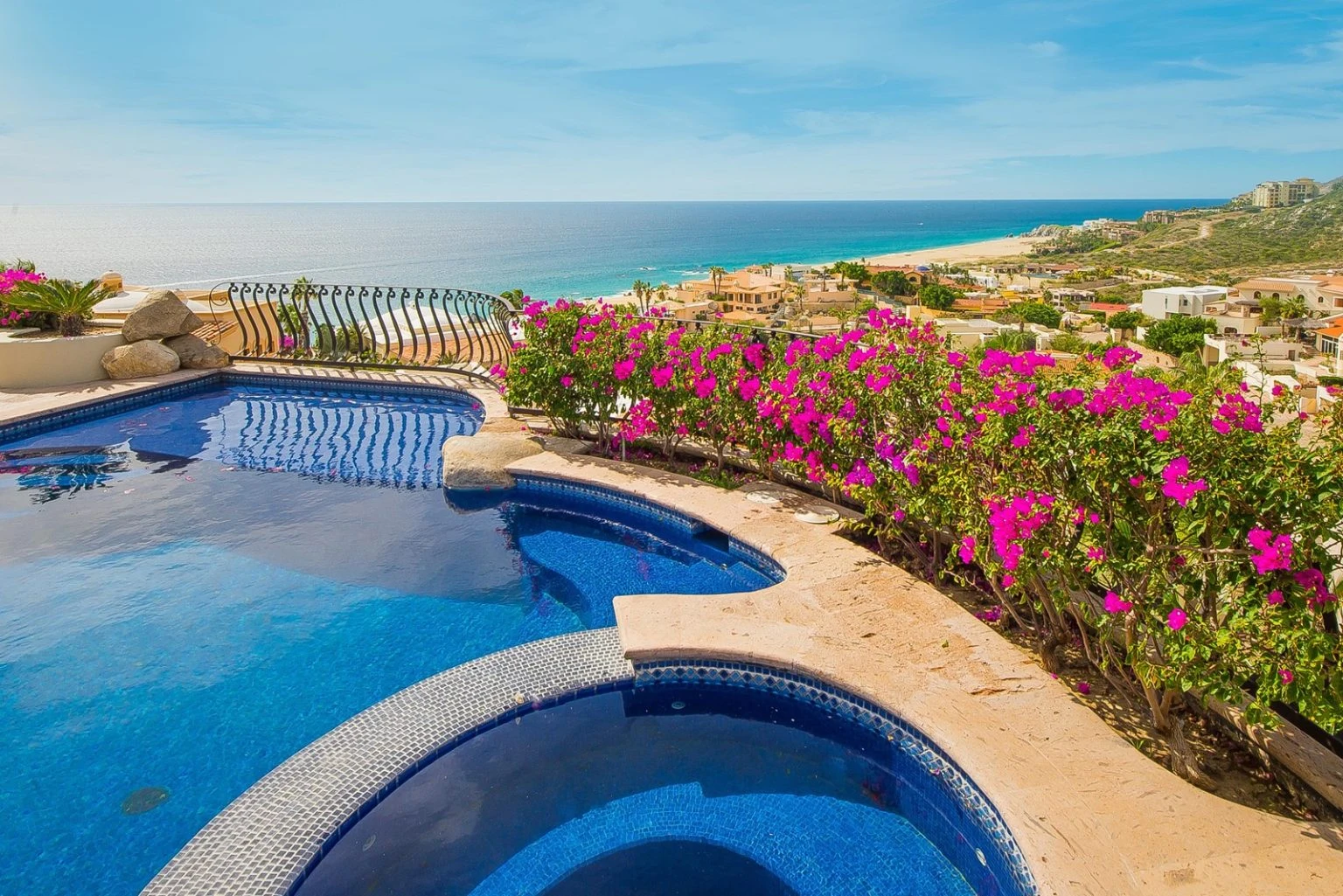 Villa Las Flores Luxury Vacation Rental in Cabo San Lucas Mexico	
