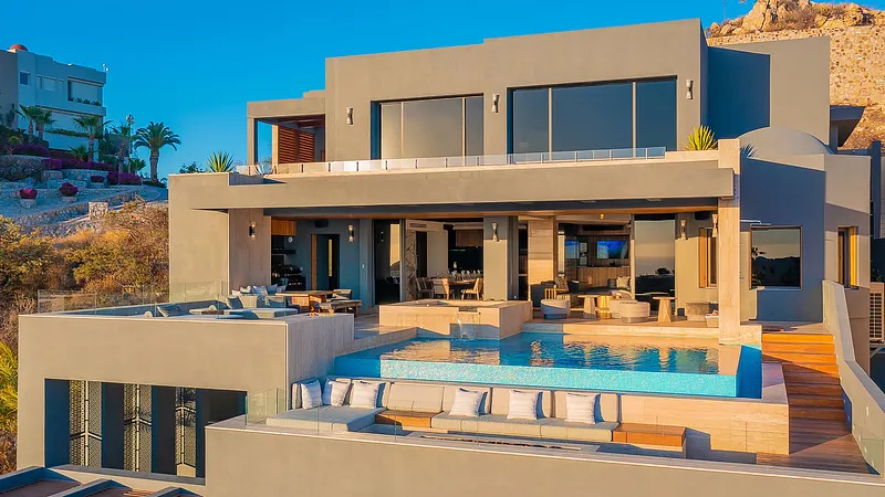 Luxury Vacation Rental Maison de Cortes in Cabo San Lucas